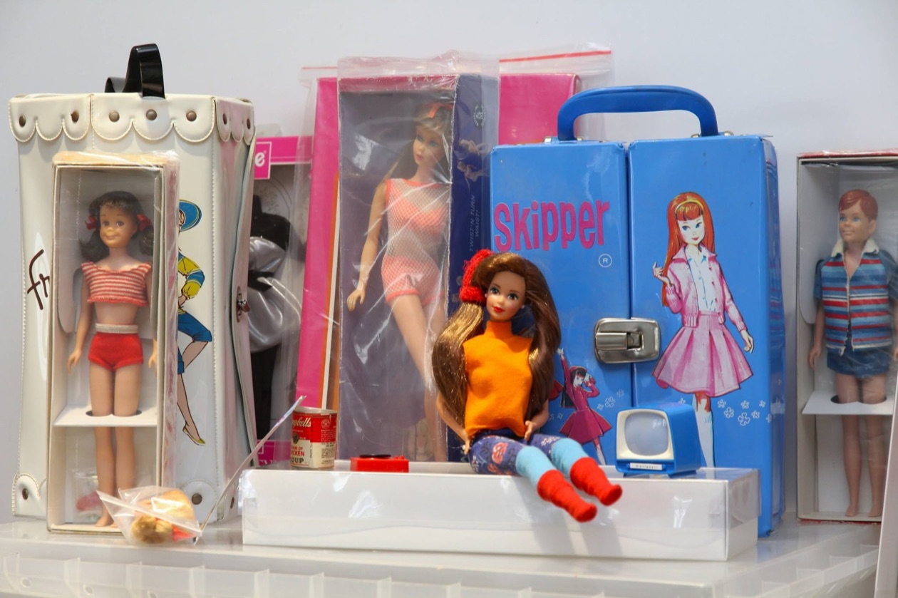 Vintage Francie and Skipper cases with boxed dolls at the September 2026 convention